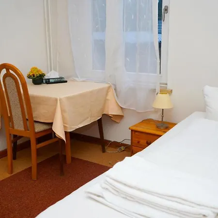 מלון Itm Bettkaestchen Am Sachsenwald ראינבק